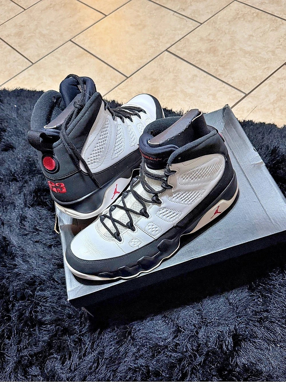 Jordan Air Jordan 9 Retro 'White Black True Red' Retro White & Black Sneakers